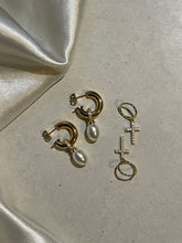 Load image into Gallery viewer, Evangelia Earrings
