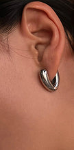 Load image into Gallery viewer, Silas Earrings
